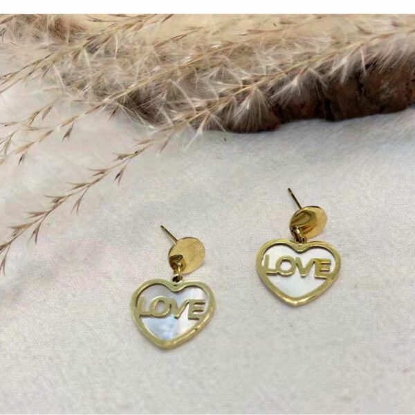 Love heart earrings 