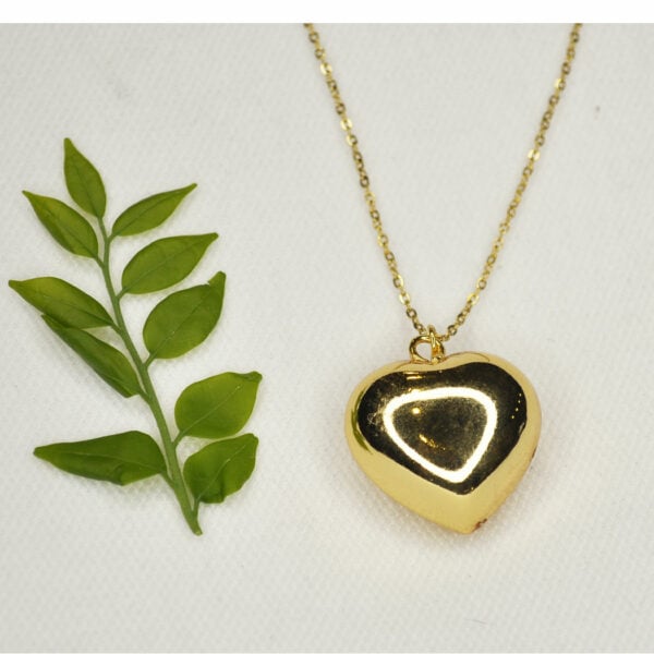 Puff heart pendant necklace 
