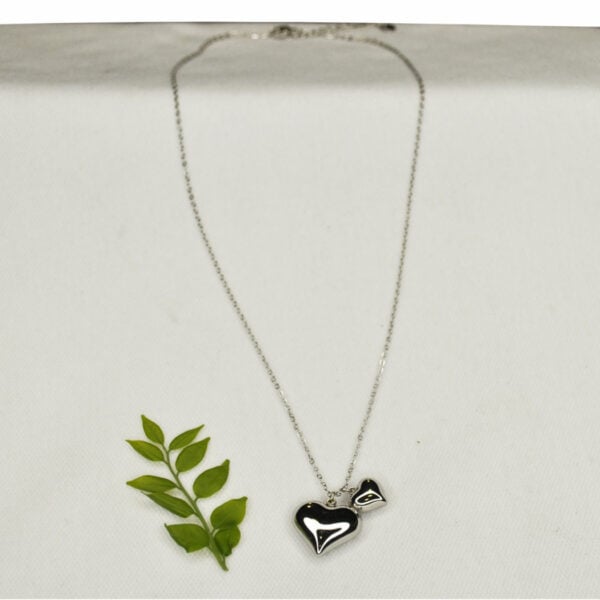 Double puff heart chain necklace 