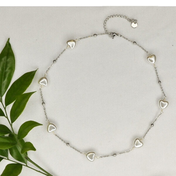 Multi pearly hearts necklace 