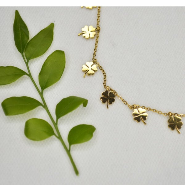 Multi clover necklace