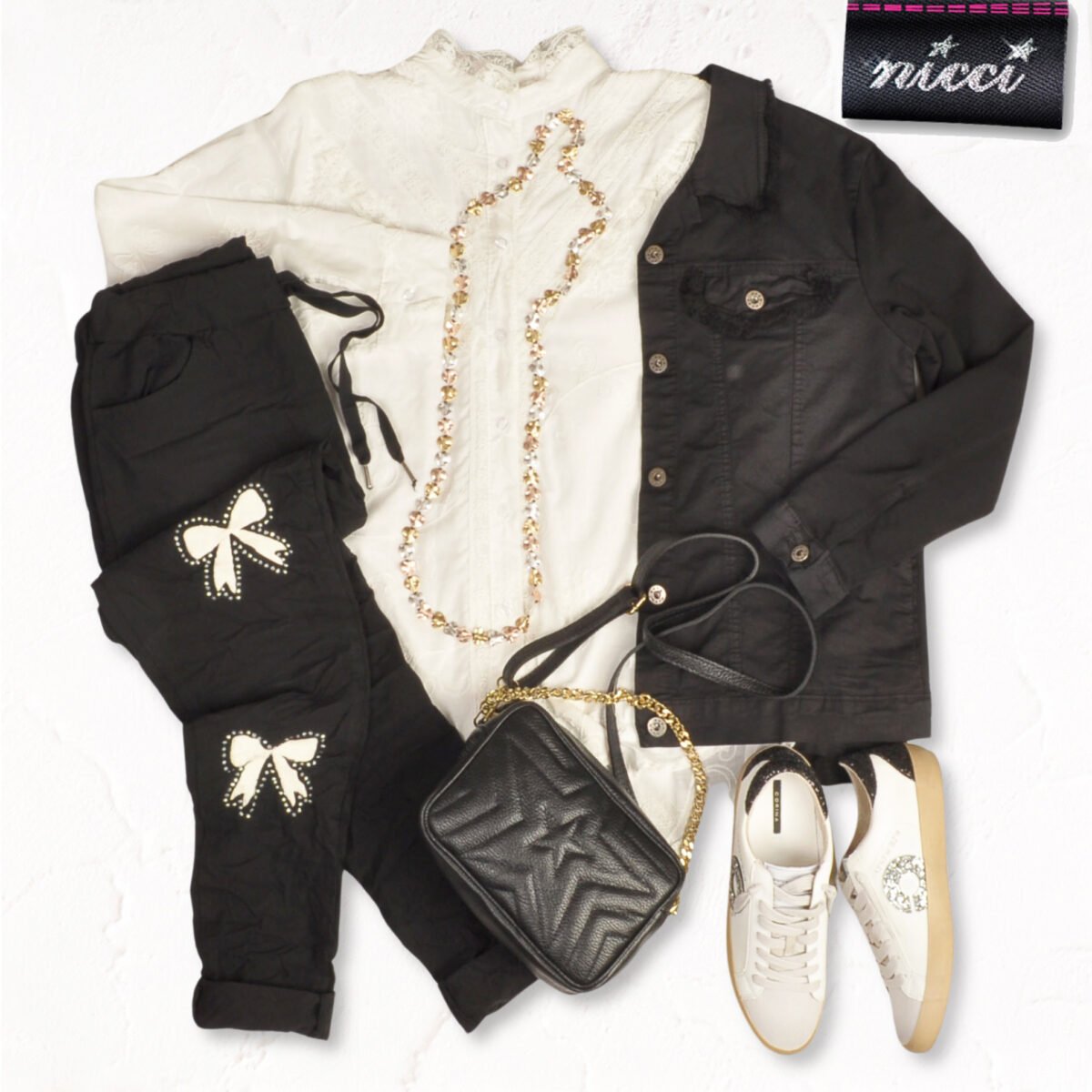 Frayed pocket denim jacket