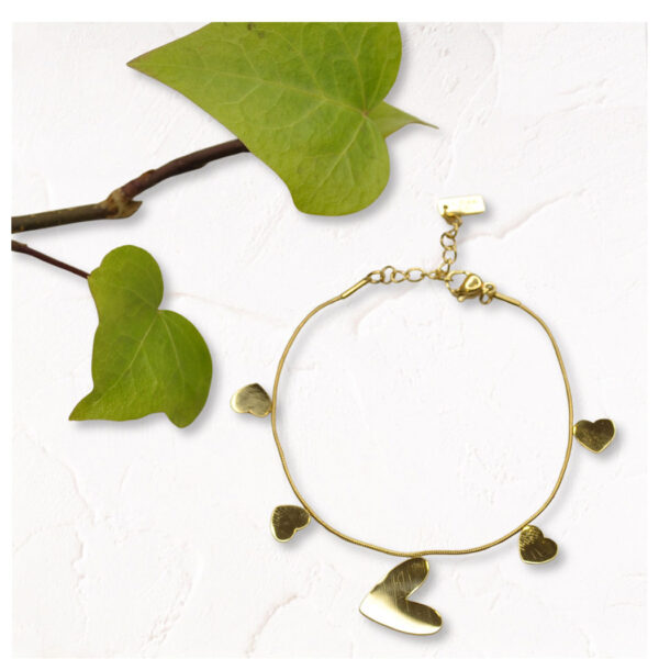 Gold hearts charm bracelet
