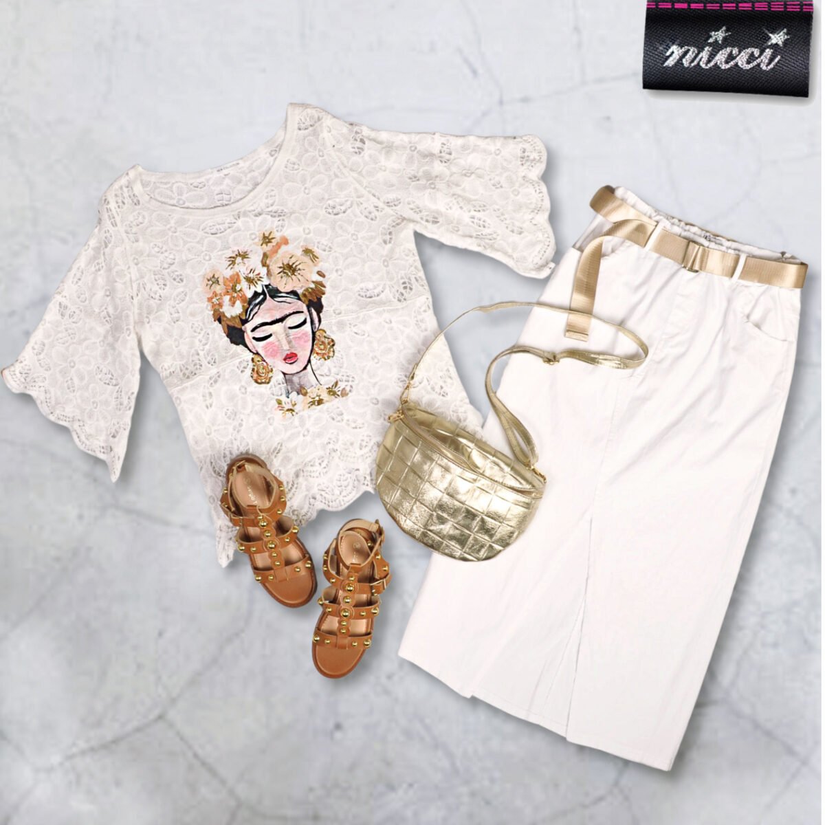 Belted  pencil skirt