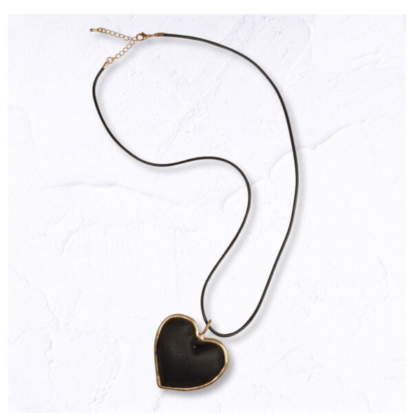 Metal edge fabric heart necklace
