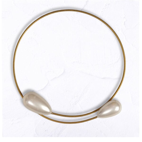 Wire pearl choker