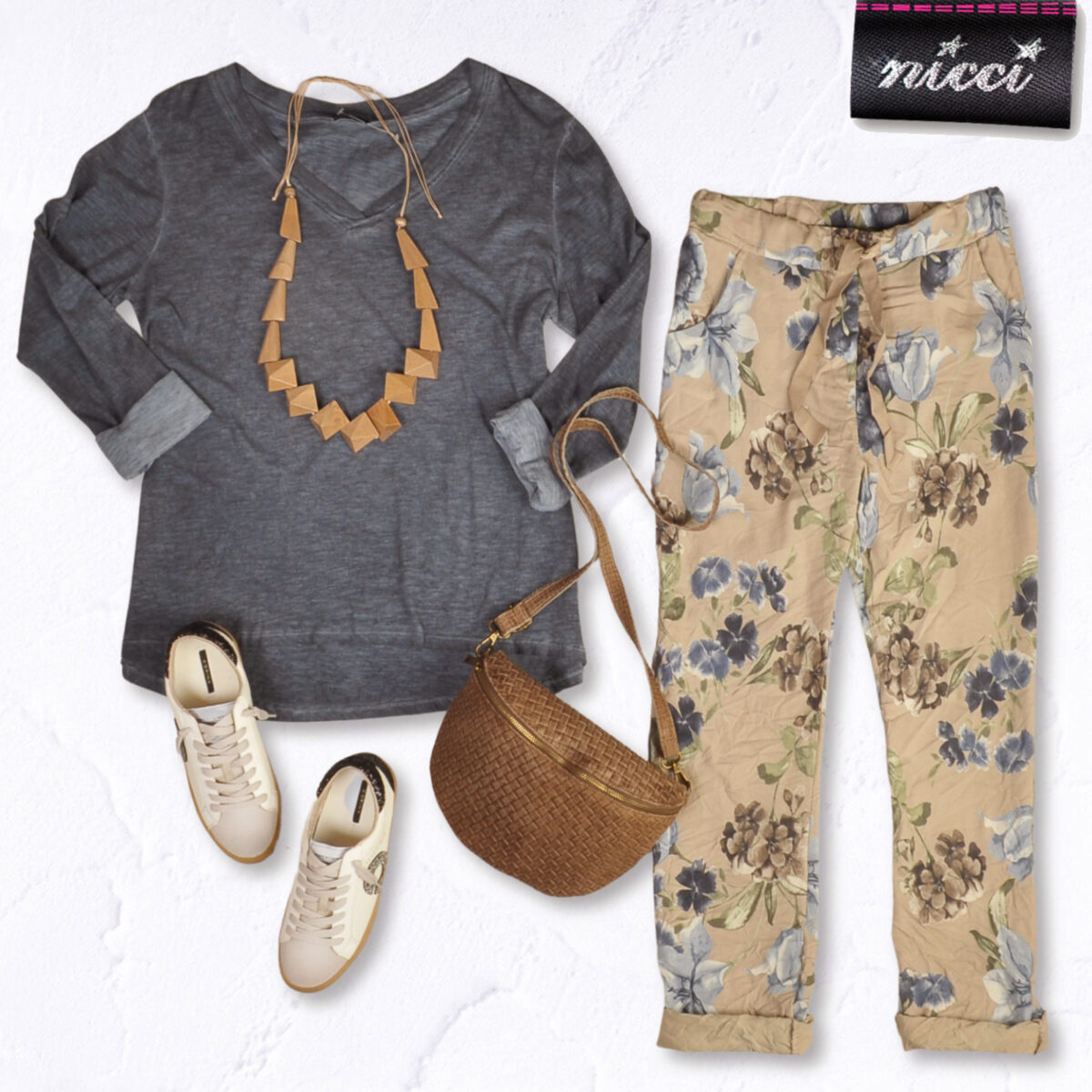 Flower print pants