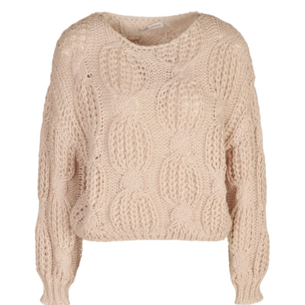 Chunky cable knit top