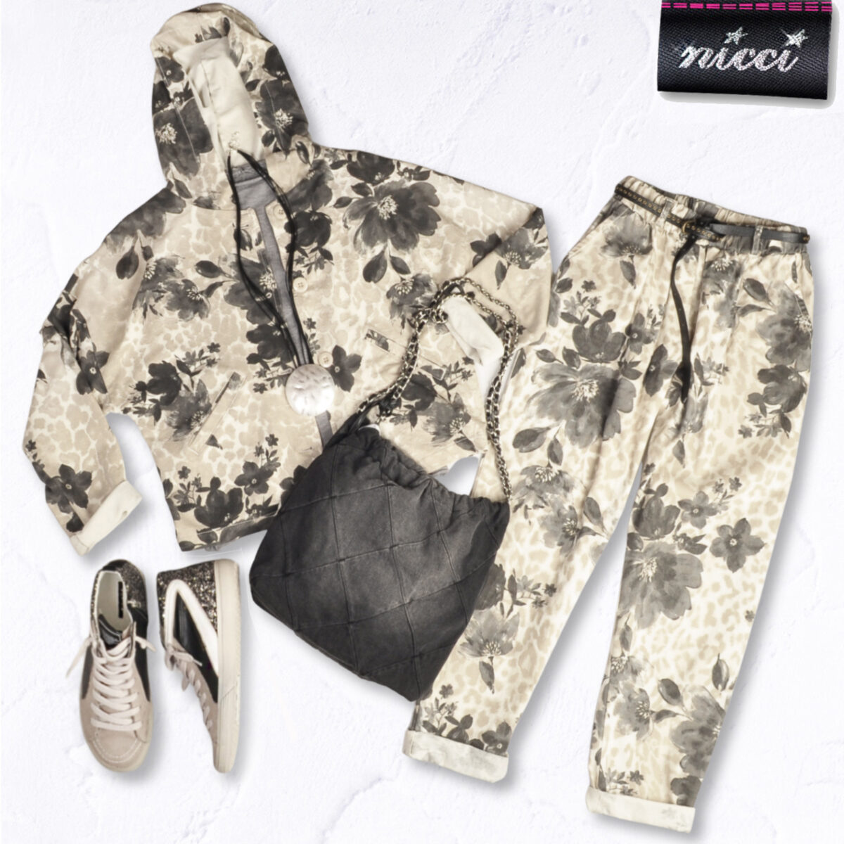 Belted floral pants