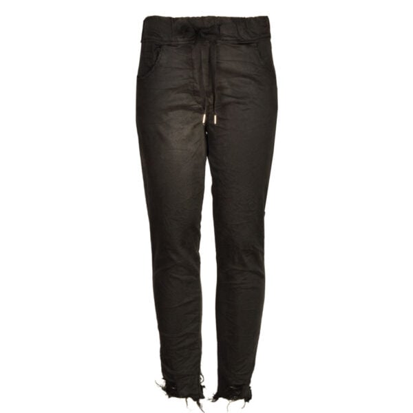 Raw hem torn pants
