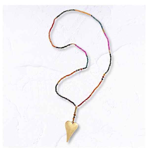 Heart pendant beaded necklace