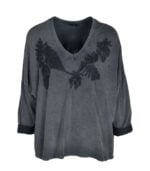 Embroidered leaf washed hi-lo sweatshirt