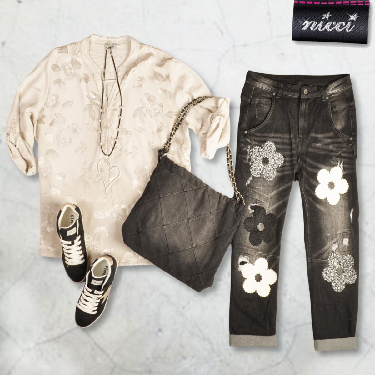 2-Textured floral jacquard top