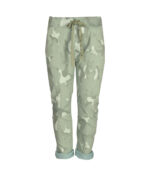 Star print camo pants