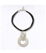 Triple circle choker