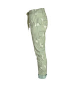 Star print camo pants