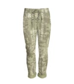 Word print pants