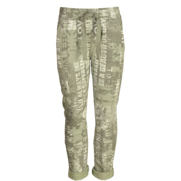 Word print pants