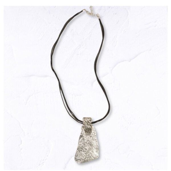 Geometric necklace