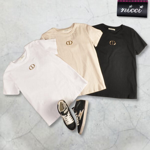 Gold buckle t-shirt