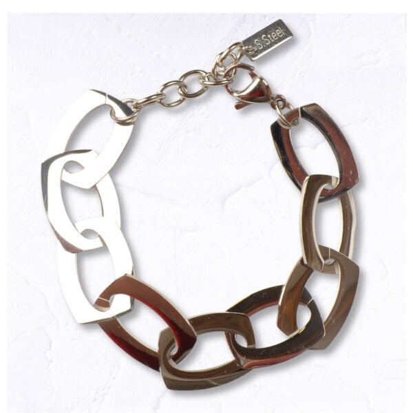 Multi link oblong bracelet