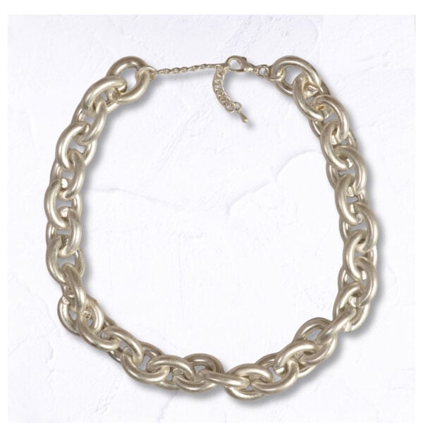 Chunky chain choker necklace