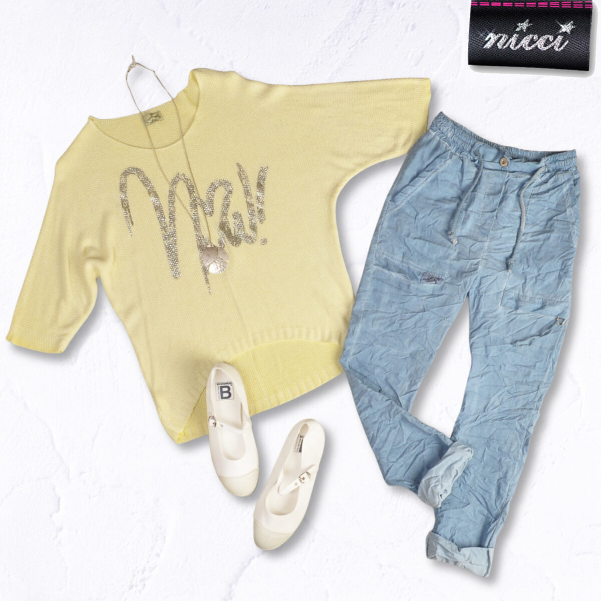 Pocket detail pants