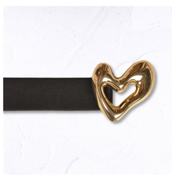 Heart buckle elastic belt