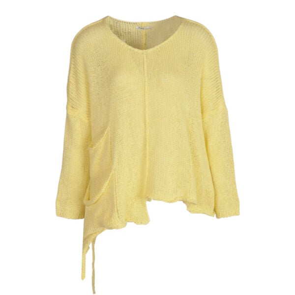 Pointy edge knit top