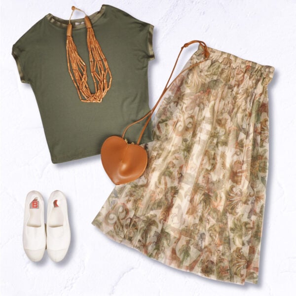 Raw-edge basic t-shirt