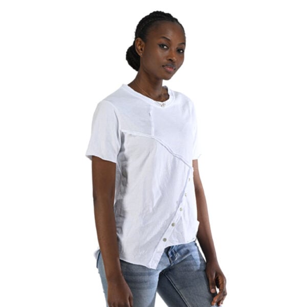 Raw-edge button top
