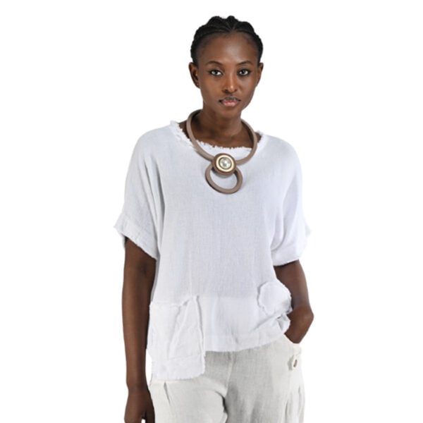 Raw-edge front pocket top