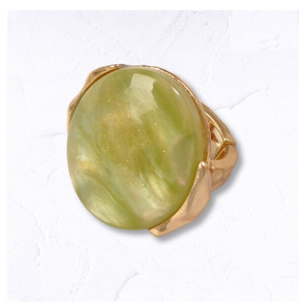 Circle stone ring