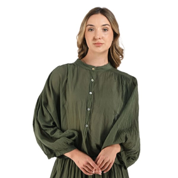 Boxy batwing top