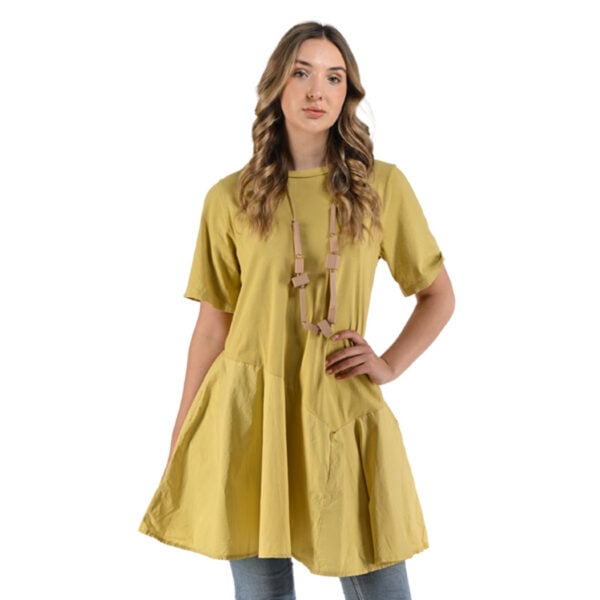 2-Textured asymmetrical swing top