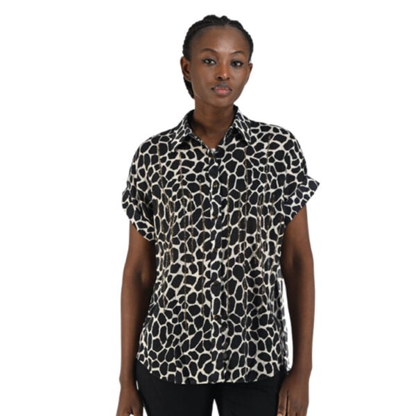 Giraffe print studded shirt