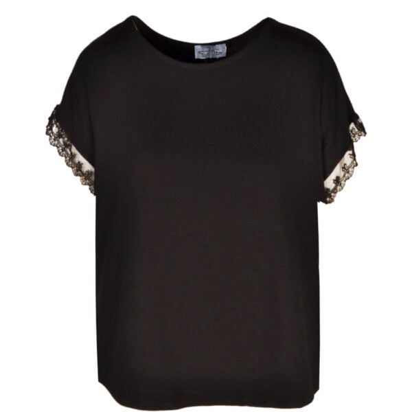 Lace trim t-shirt