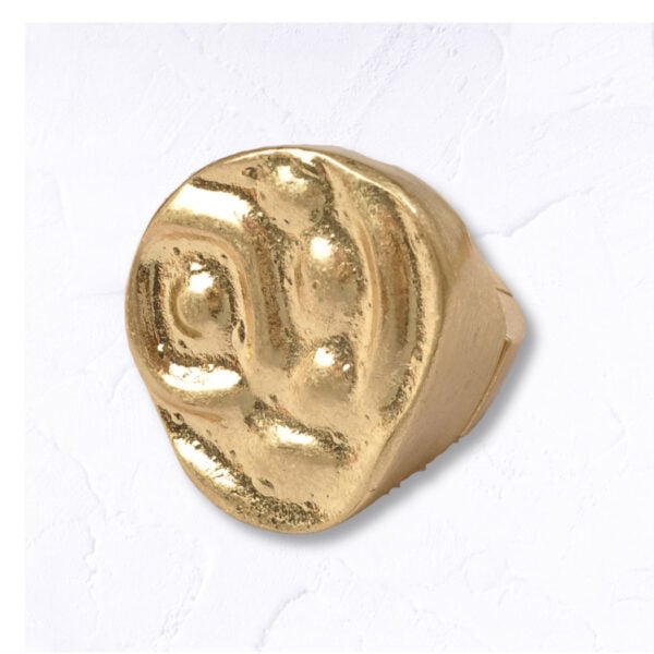 Textured flat ring