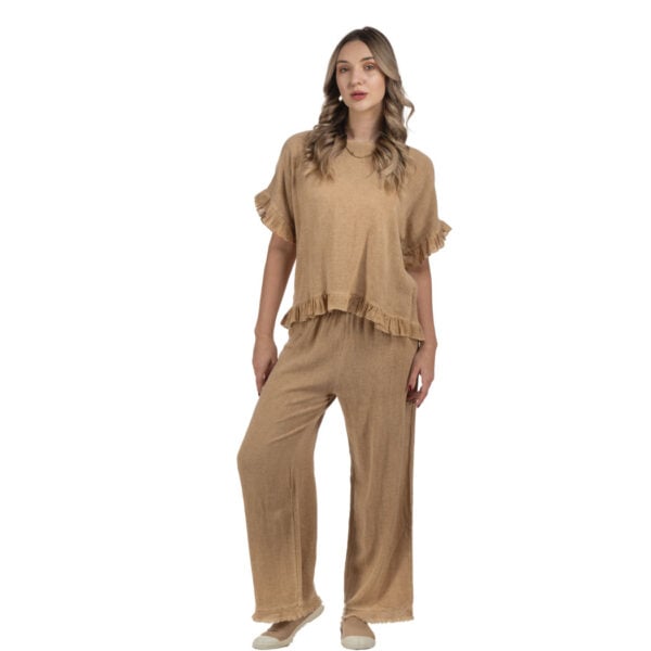 Frill border top