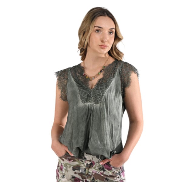 Lace trim silky cami