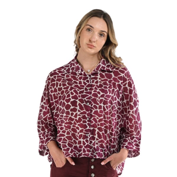 Giraffe print boxy shirt Giraffe print boxy shirt